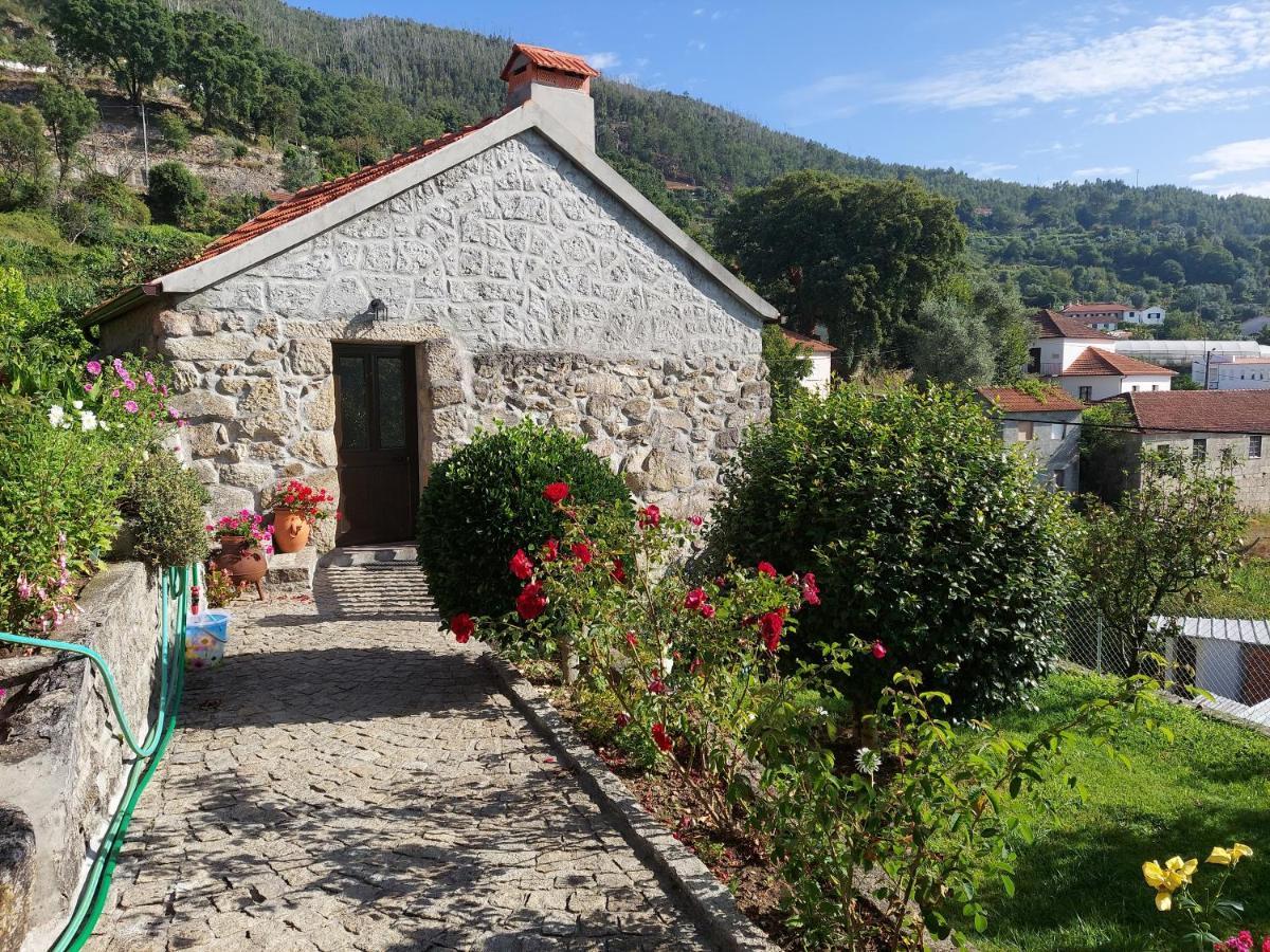 Castelo Dos Sonhos 호텔 Valadares  외부 사진